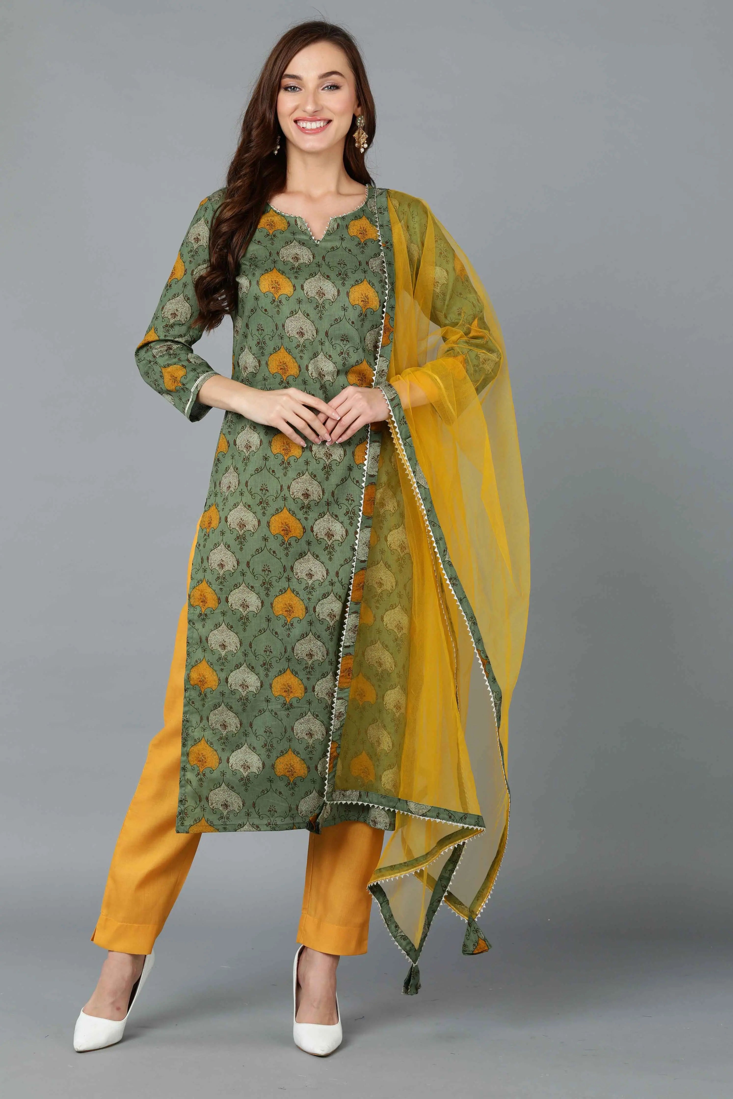 Green Cotton Blend Ethnic Motif Printed Straight