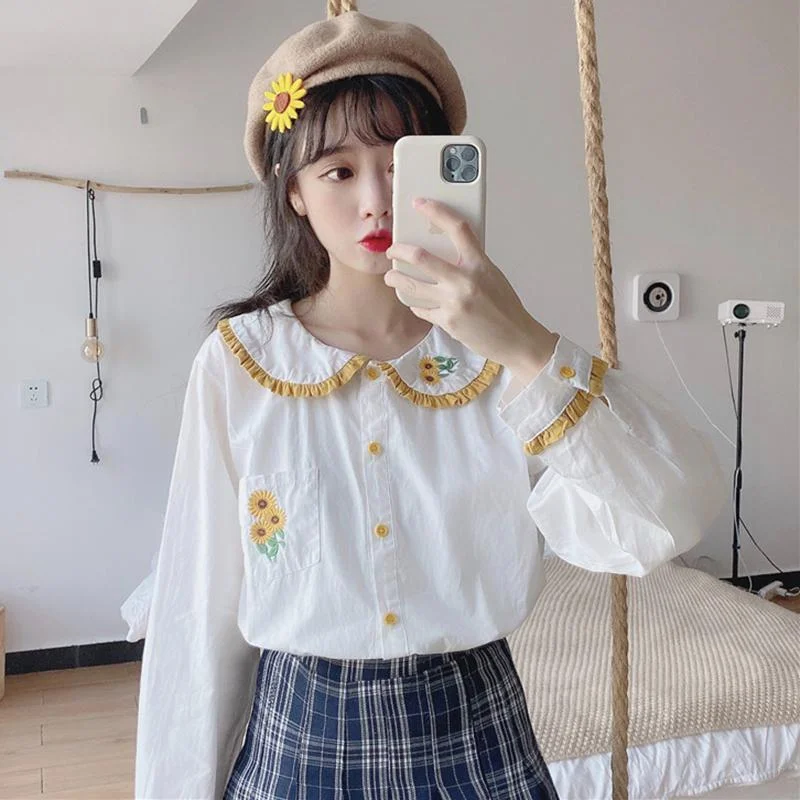 Sunflower Embroidered Peter Pan Collar Shirt