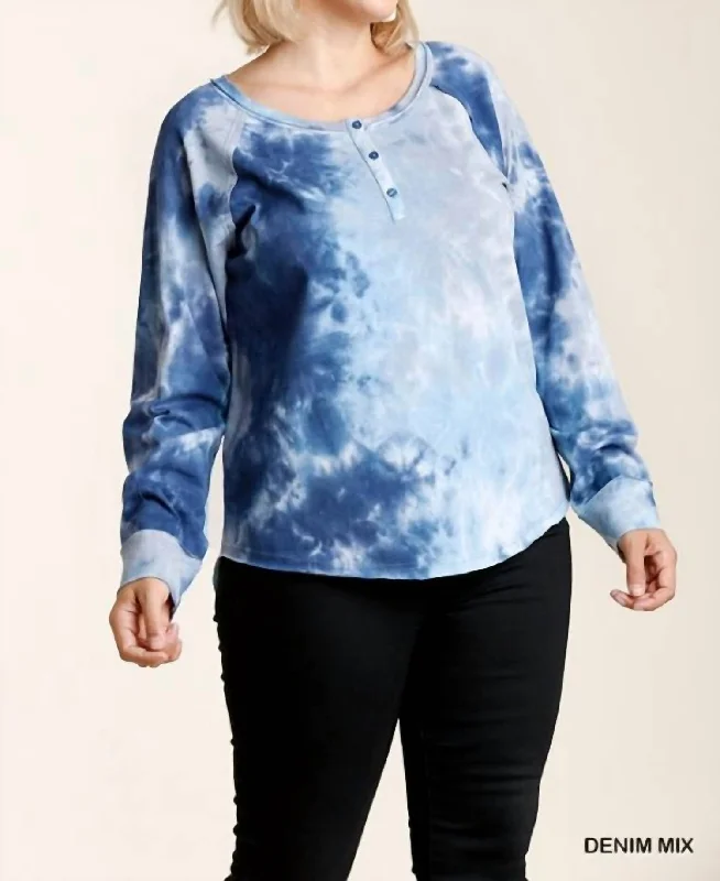 Tie Dye Button Front Raglan Sleeve Top With Raw Hem In Denim